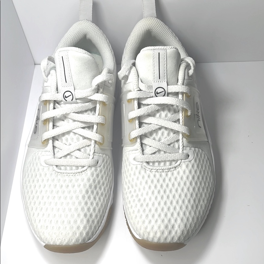 EUC Nike Renew In Season TR 10